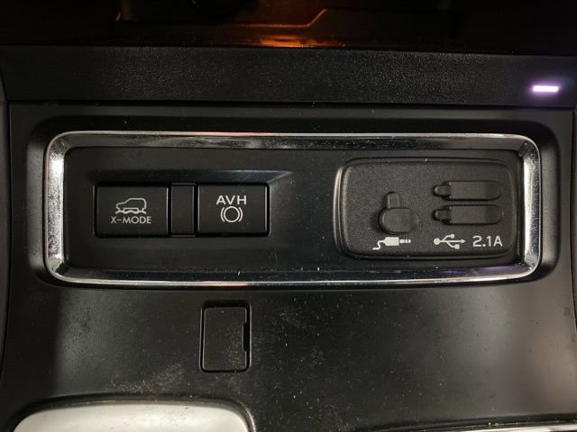 Used 2021 Subaru Ascent Limited image 21