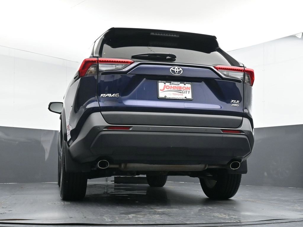 Used 2023 Toyota RAV4 XLE Premium image 38
