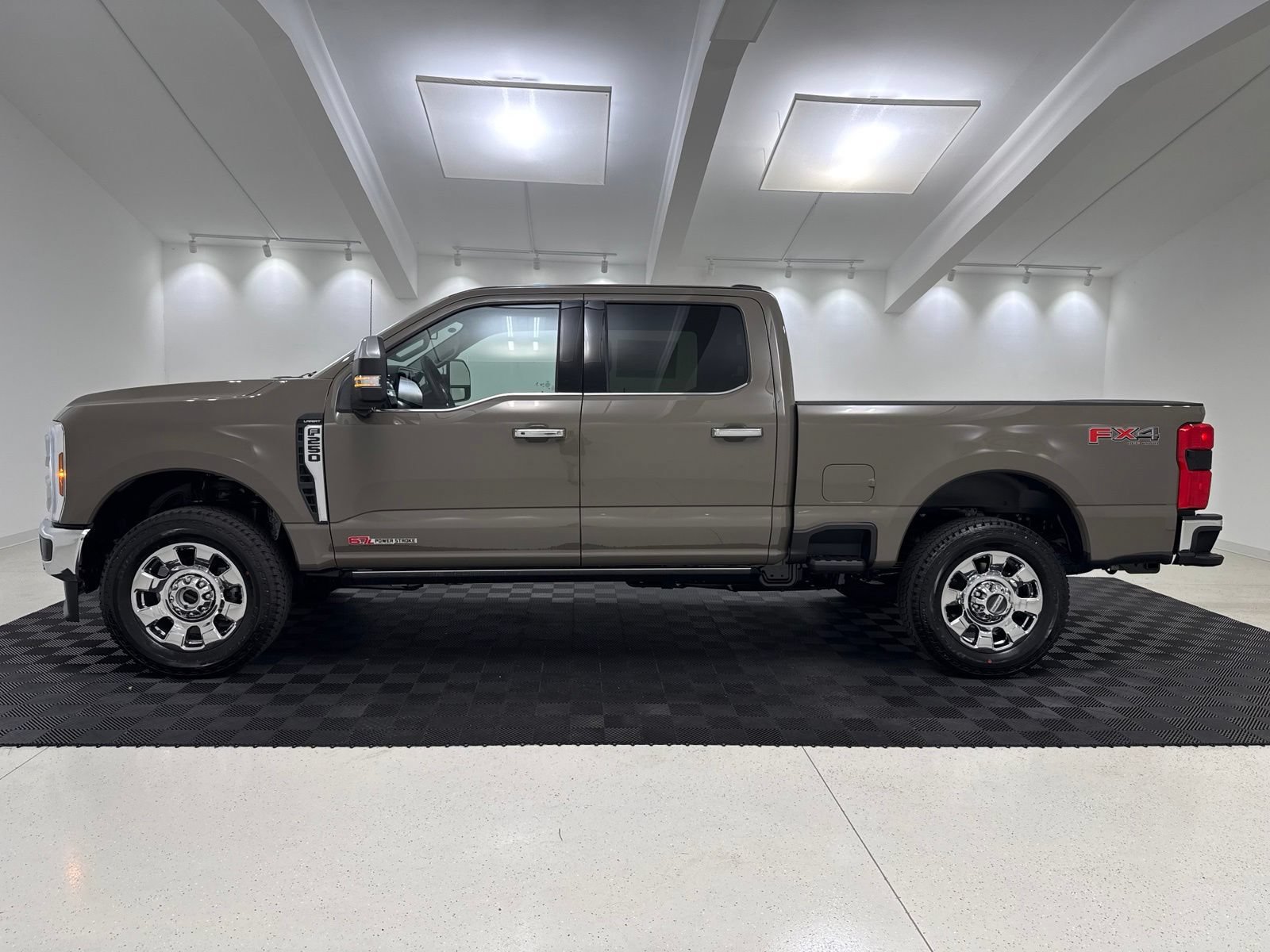 New 2026 Ford F250 Lariat w/ Lariat Ultimate Package AWD/4WD image 4