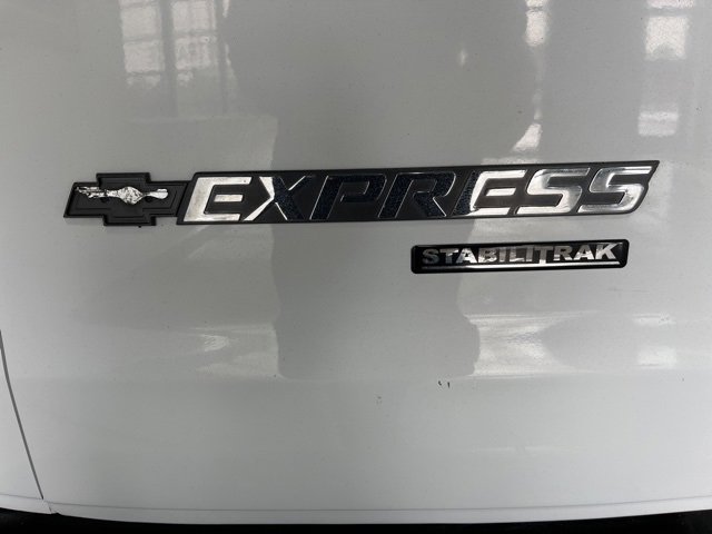 Used 2011 Chevrolet Express 1500 image 7