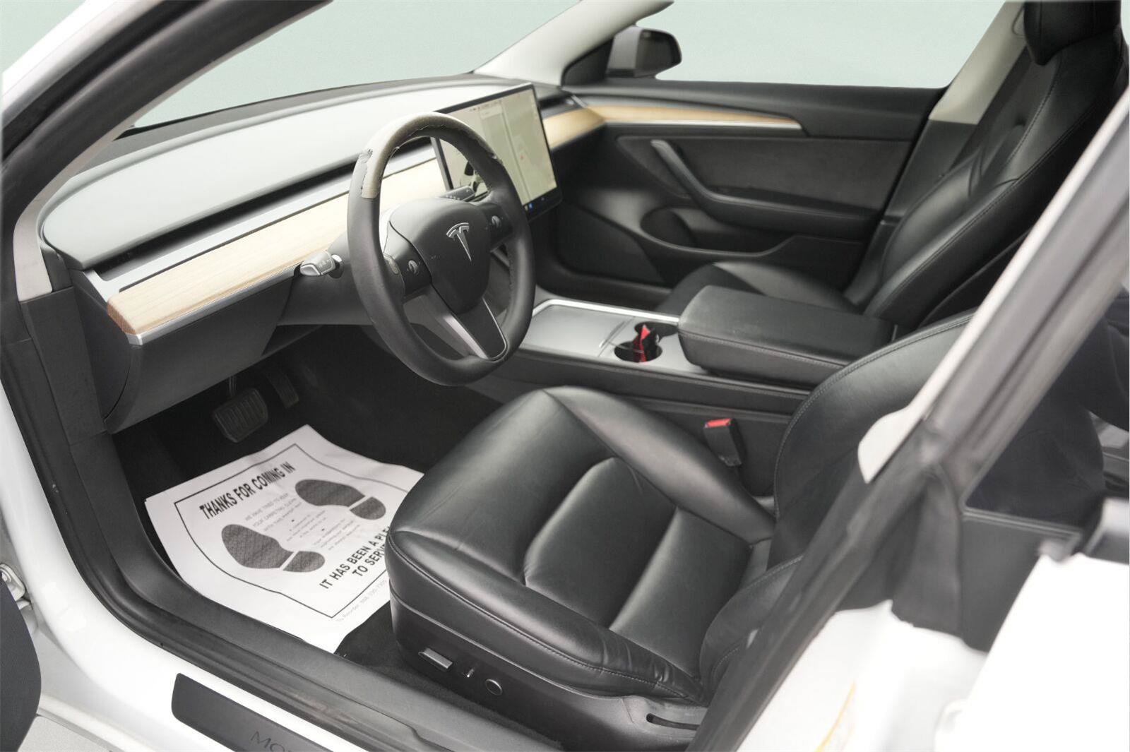 Used 2021 Tesla Model 3 Standard Range Plus RWD image 8