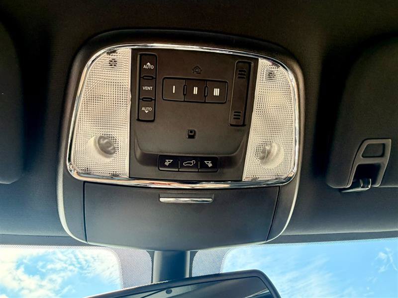 Used 2015 Jeep Grand Cherokee Limited AWD/4WD image 26