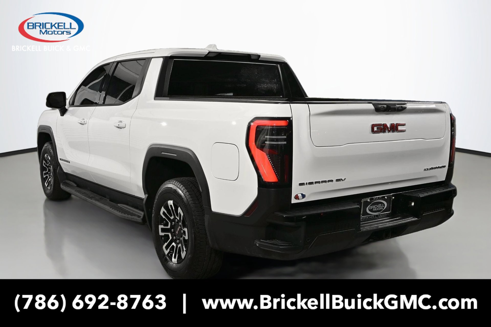 Used 2026 GMC Sierra EV Elevation AWD/4WD image 3