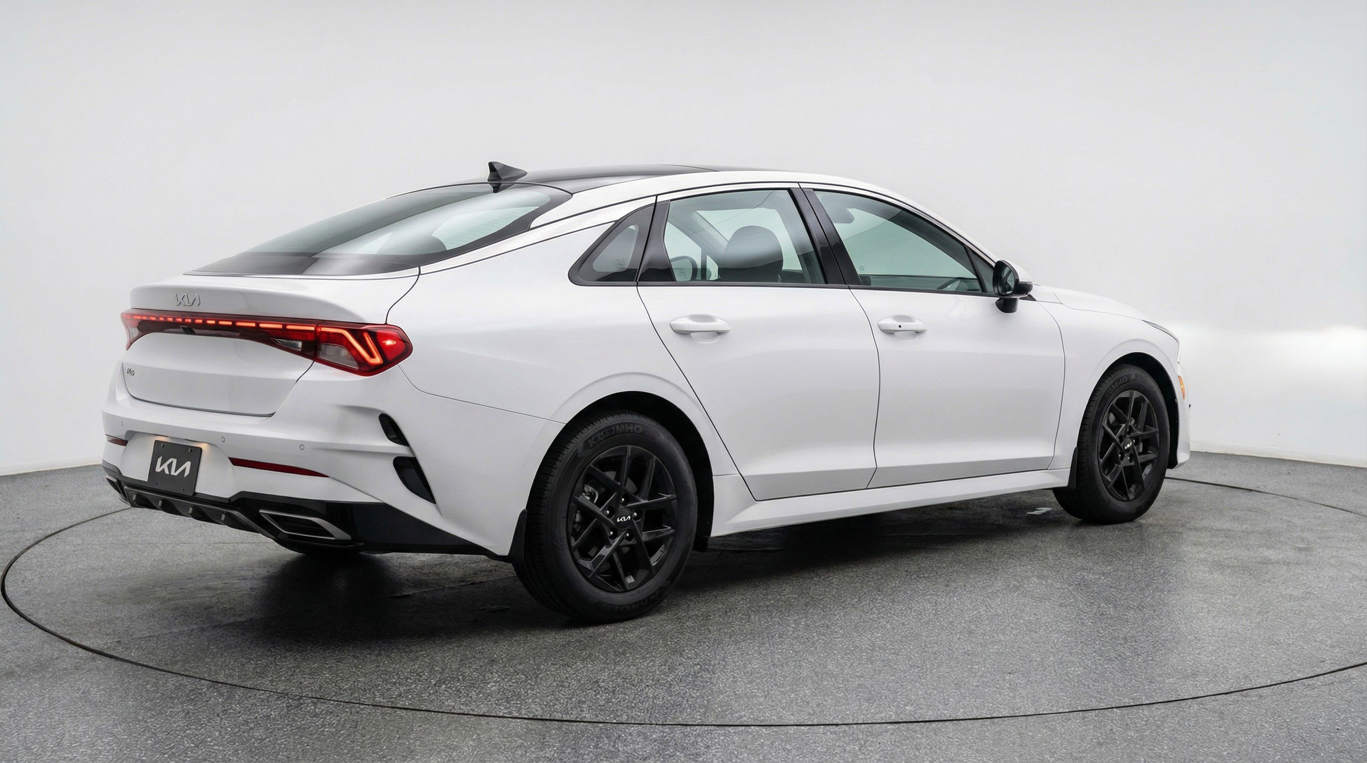 Used 2025 Kia K5 LXS image 9
