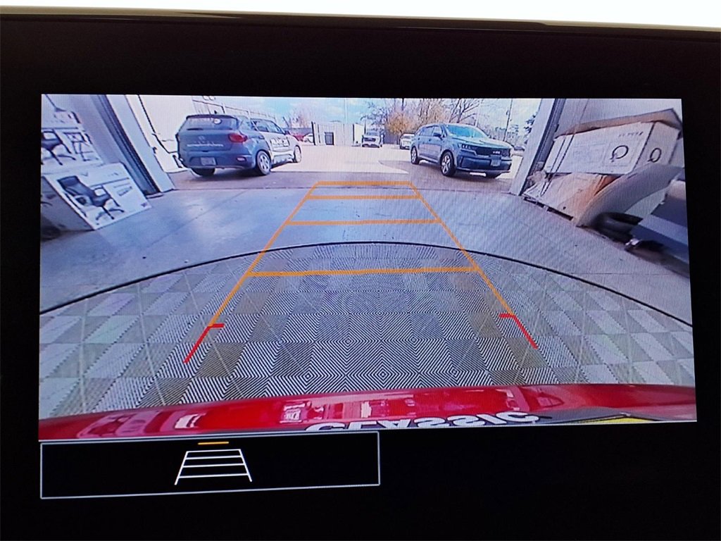 Used 2025 Chevrolet Trax LS w/ LS Convenience Package image 15