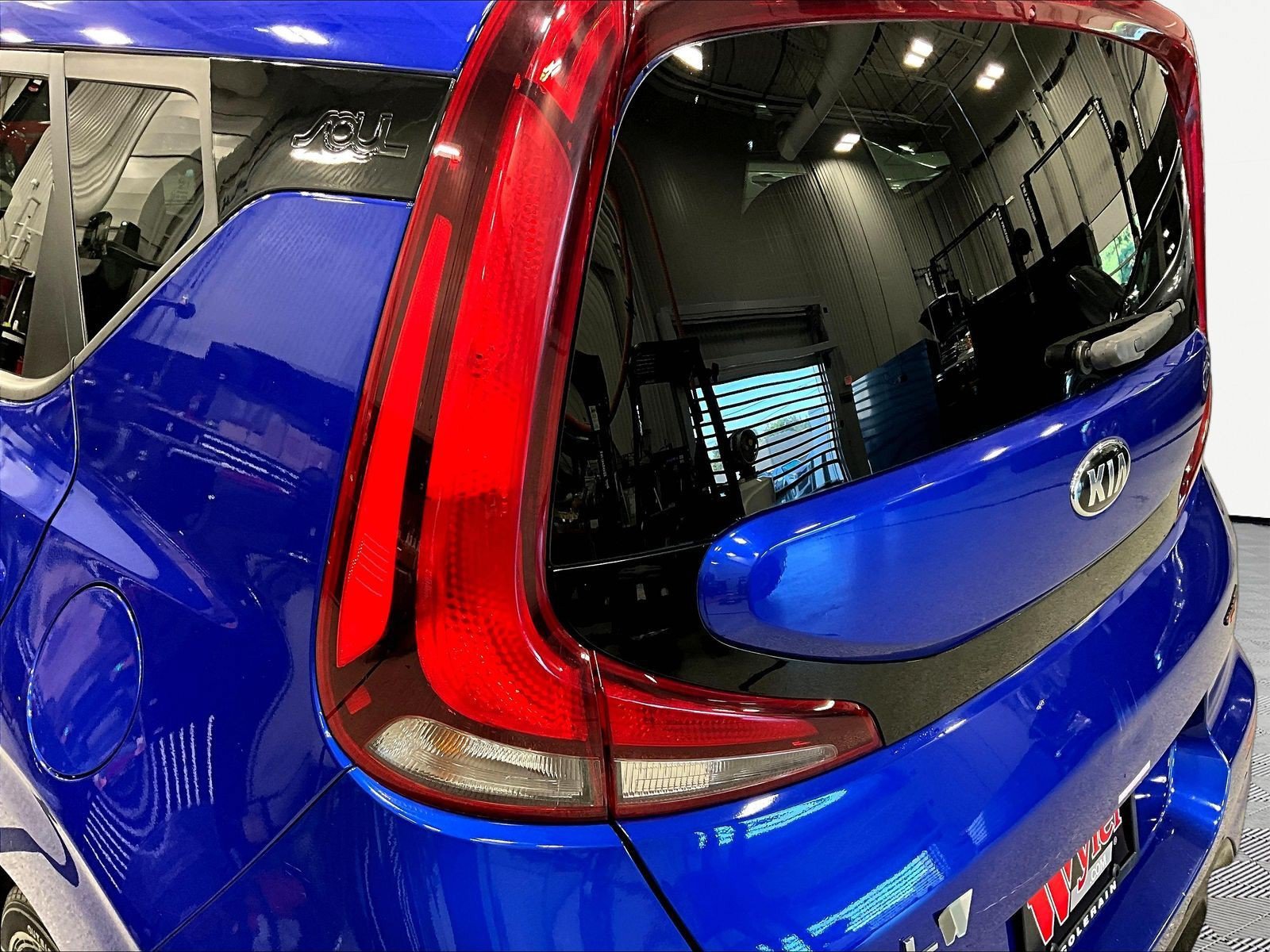 Used 2020 Kia Soul GT-Line w/ GT 2.0L Power Sunroof Package FWD image 23