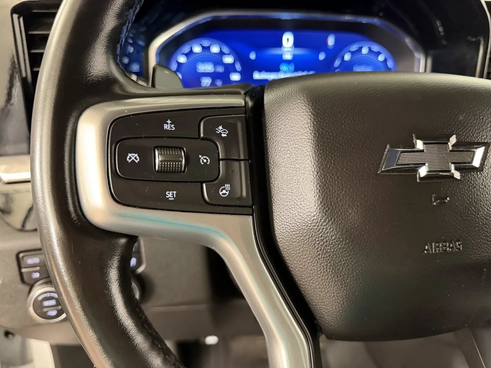 Used 2023 Chevrolet Silverado 1500 LT Trail Boss w/ LT Trail Boss Premium Package AWD/4WD image 21