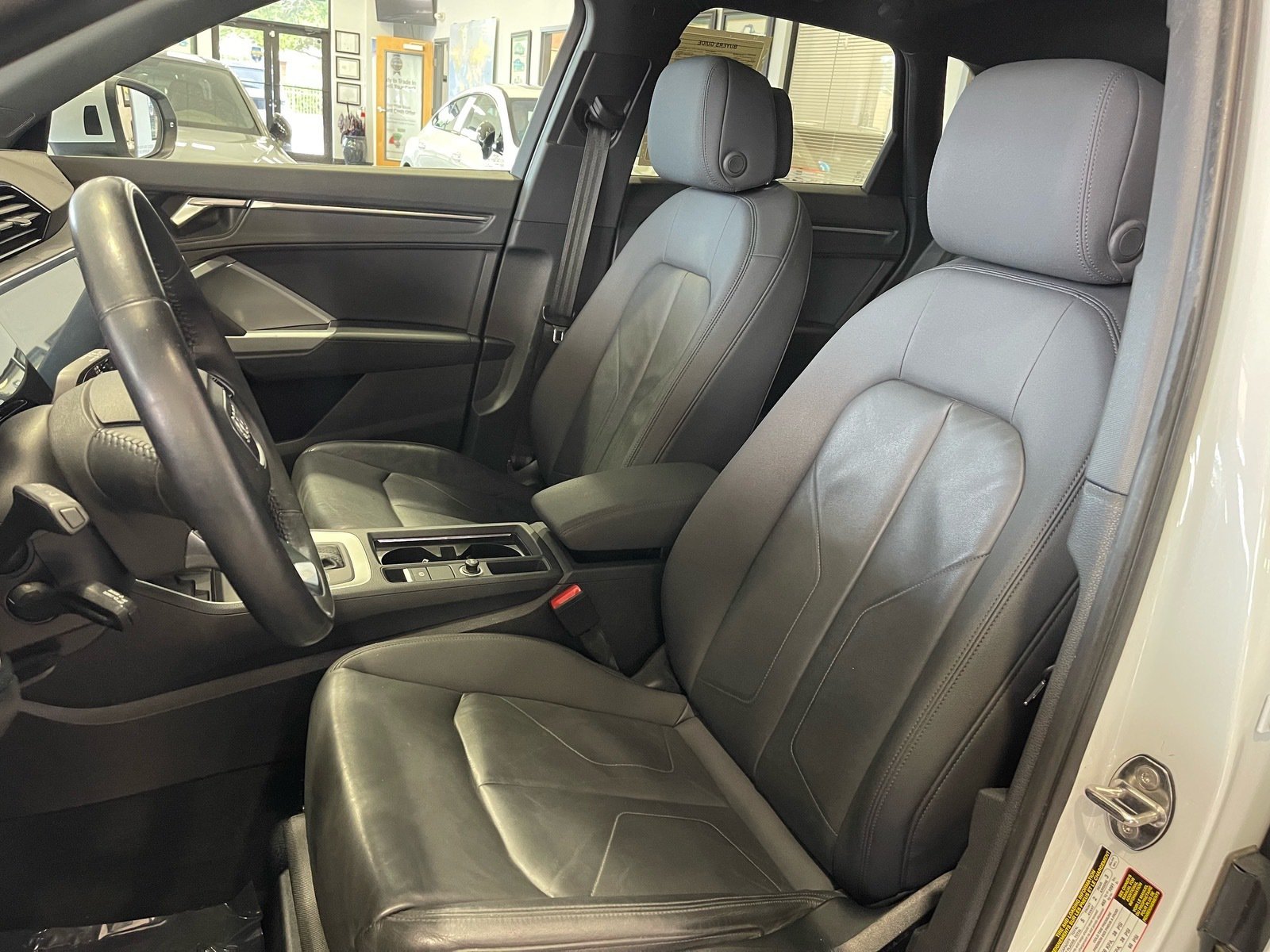 Used 2019 Audi Q3 2.0T Premium Plus w/ Premium Plus Package AWD/4WD image 25