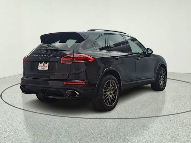 Used 2017 Porsche Cayenne AWD/4WD image 6