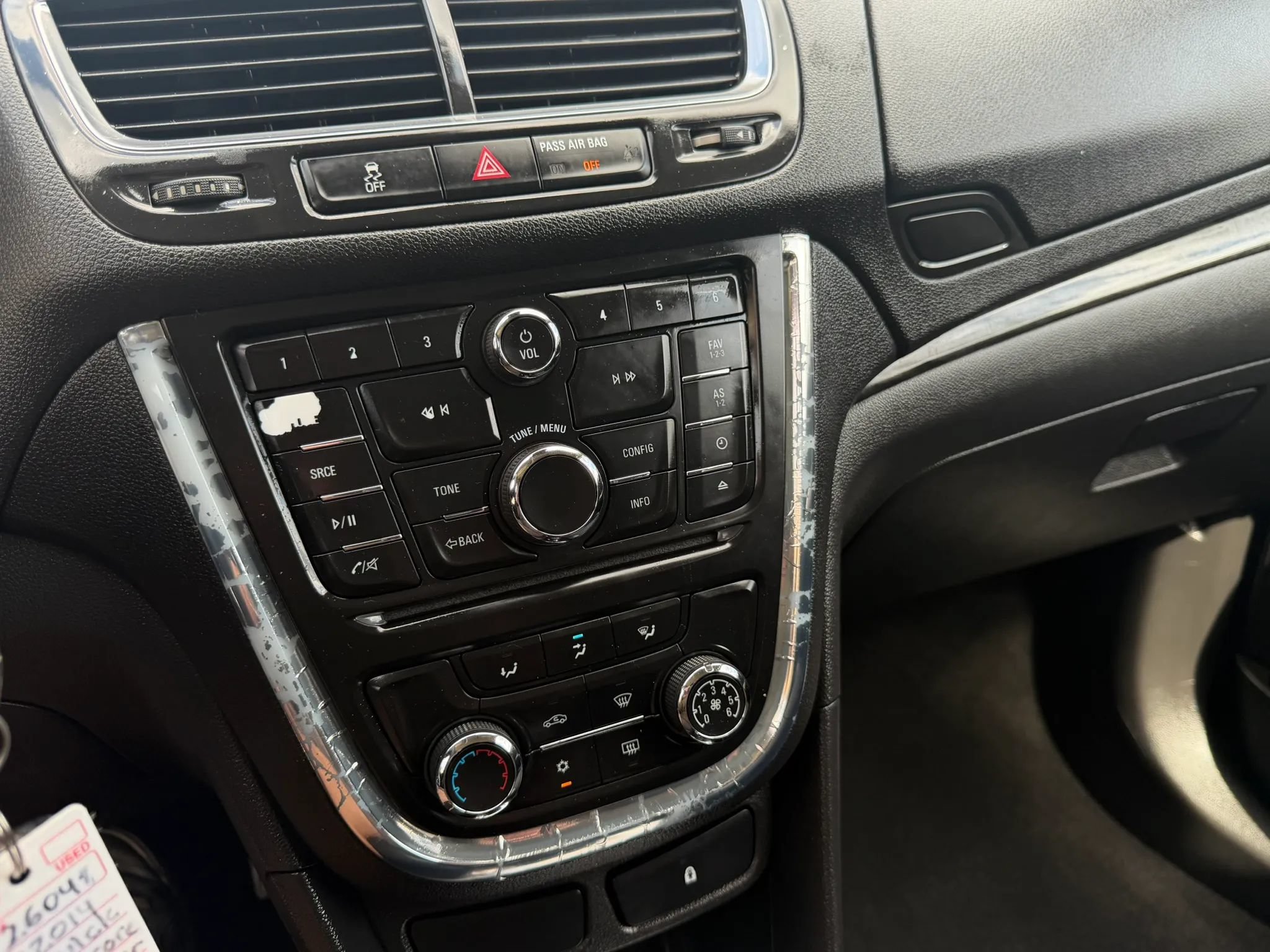 Used 2014 Buick Encore FWD image 23