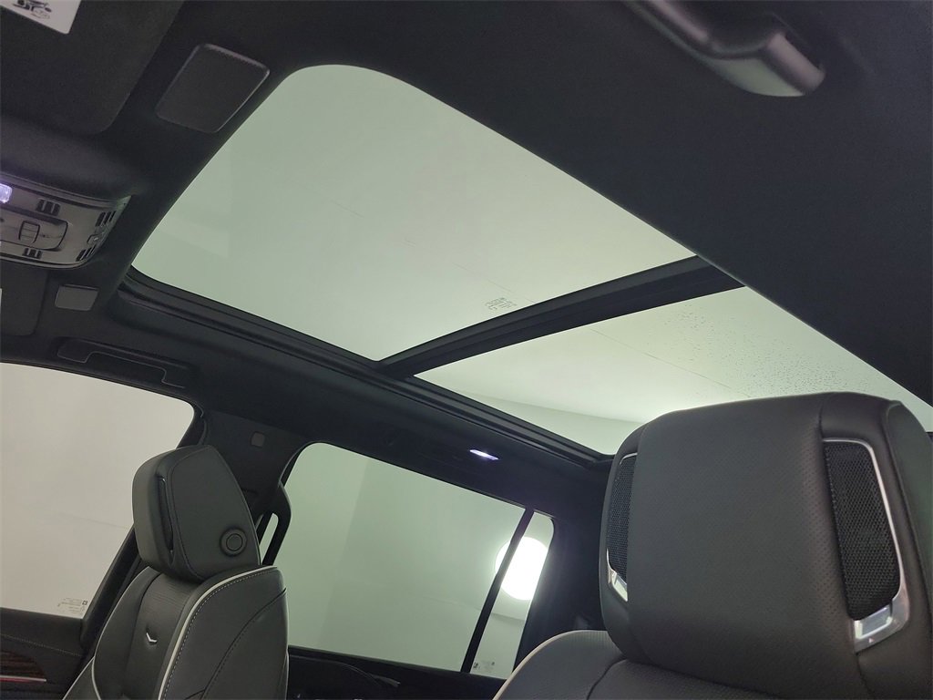 Certified 2024 Cadillac Escalade ESV Premium Luxury image 16