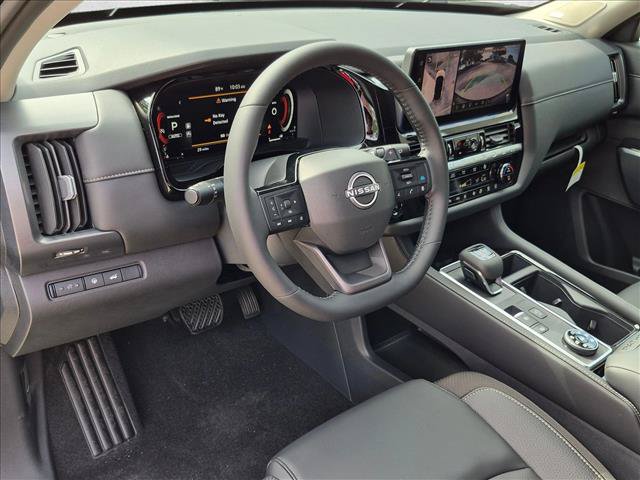 New 2026 Nissan Pathfinder SL w/ SL Premium Package AWD/4WD image 3