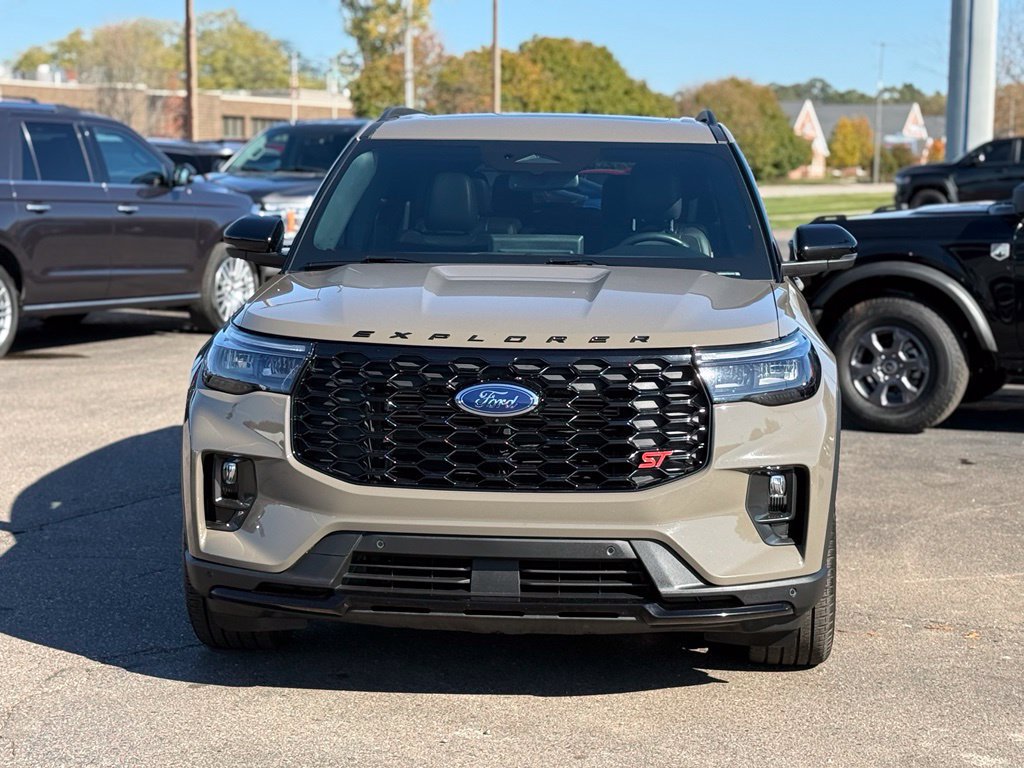 Used 2026 Ford Explorer ST w/ Sun And Sound Package AWD/4WD image 34