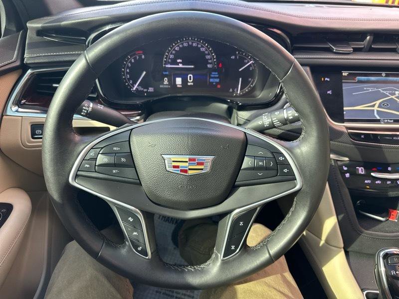 Used 2017 Cadillac XT5 Premium Luxury w/ Driver Assist Package image 15