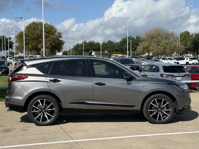 Certified 2025 Acura RDX w/ Advance Package AWD/4WD image 3