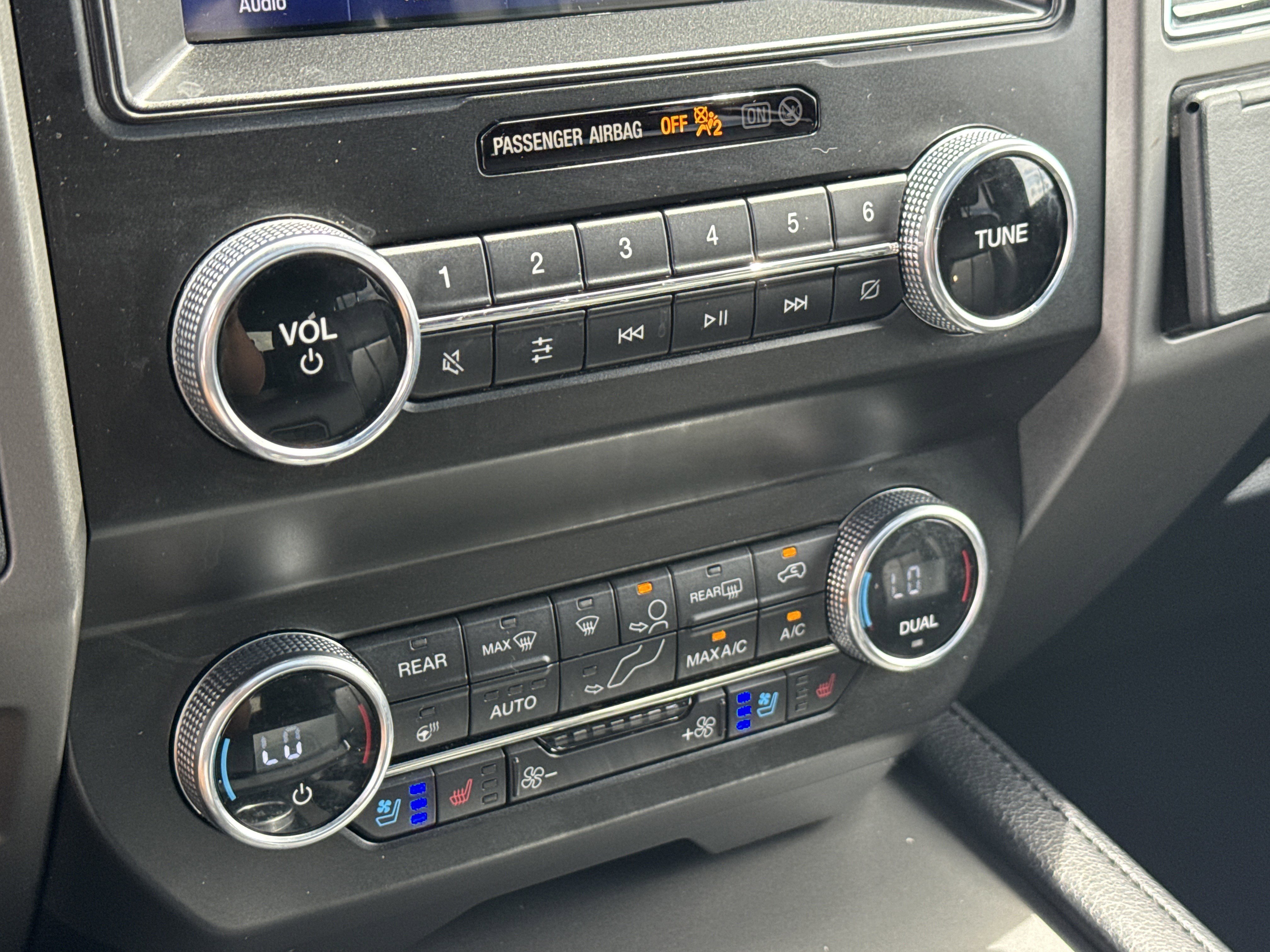 Used 2021 Ford Expedition XLT image 38