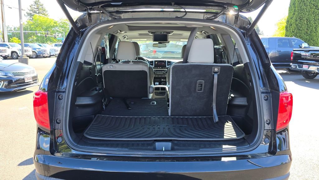 Used 2017 Honda Pilot Elite image 14