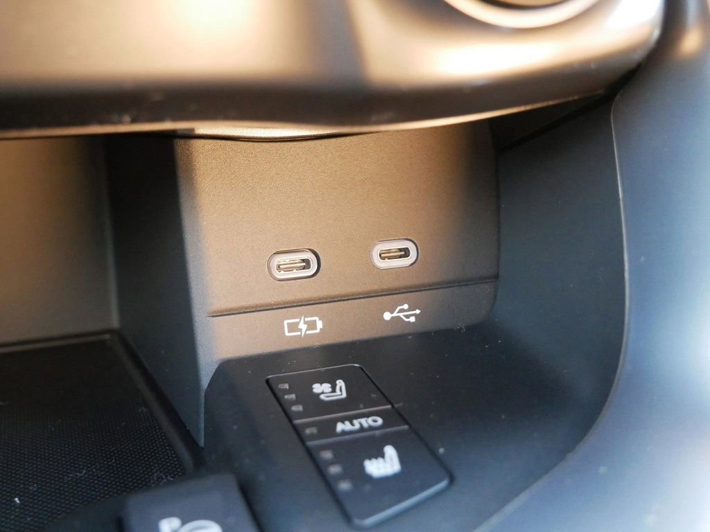 New 2026 Lexus LX 700h Luxury image 27