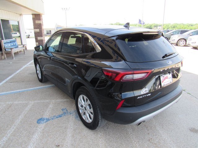Used 2023 Ford Escape Active w/ Tech Pack #2 AWD/4WD image 7