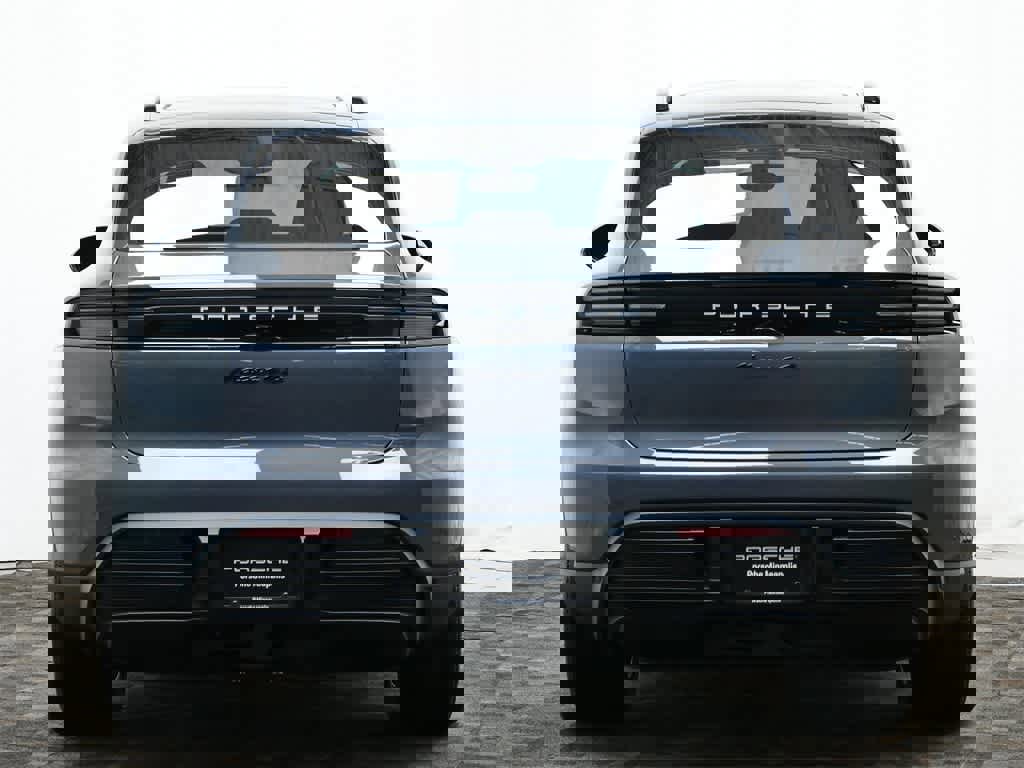 New 2025 Porsche Macan 4S Electric image 6