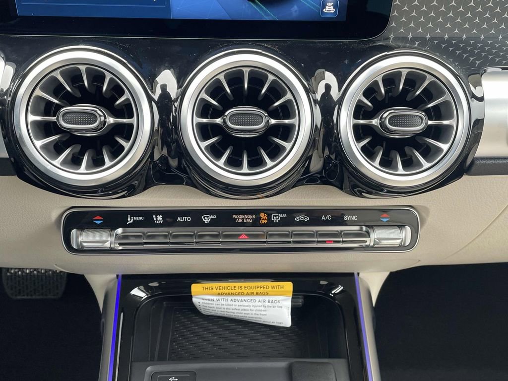 Certified 2025 Mercedes-Benz GLB 250 image 28