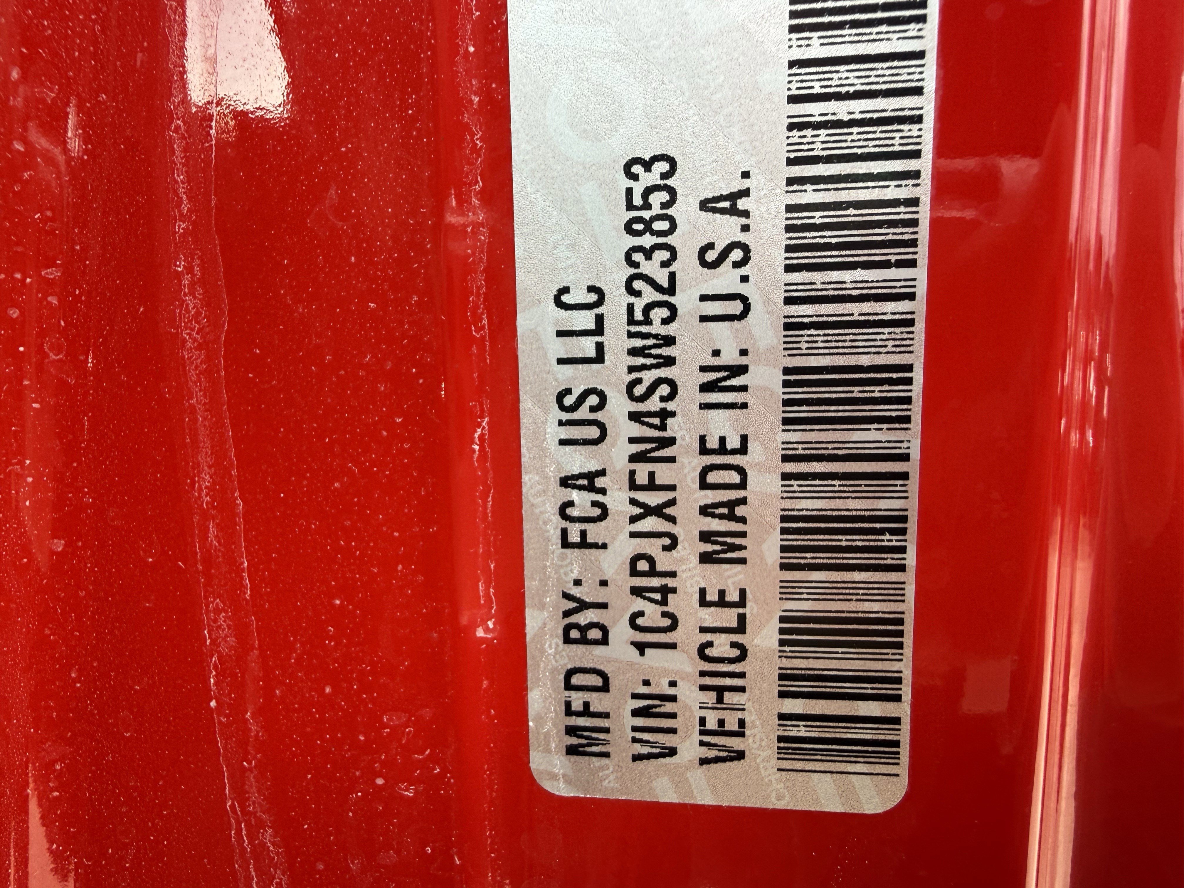 Used 2025 Jeep Wrangler Unlimited Rubicon image 34