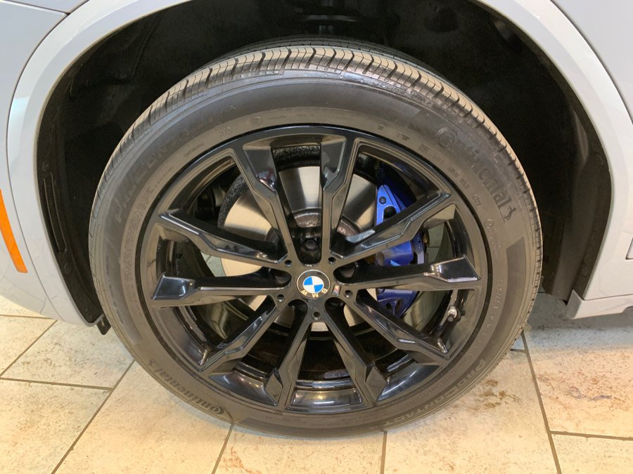Used 2024 BMW X4 xDrive30i w/ M Sport Package AWD/4WD image 14