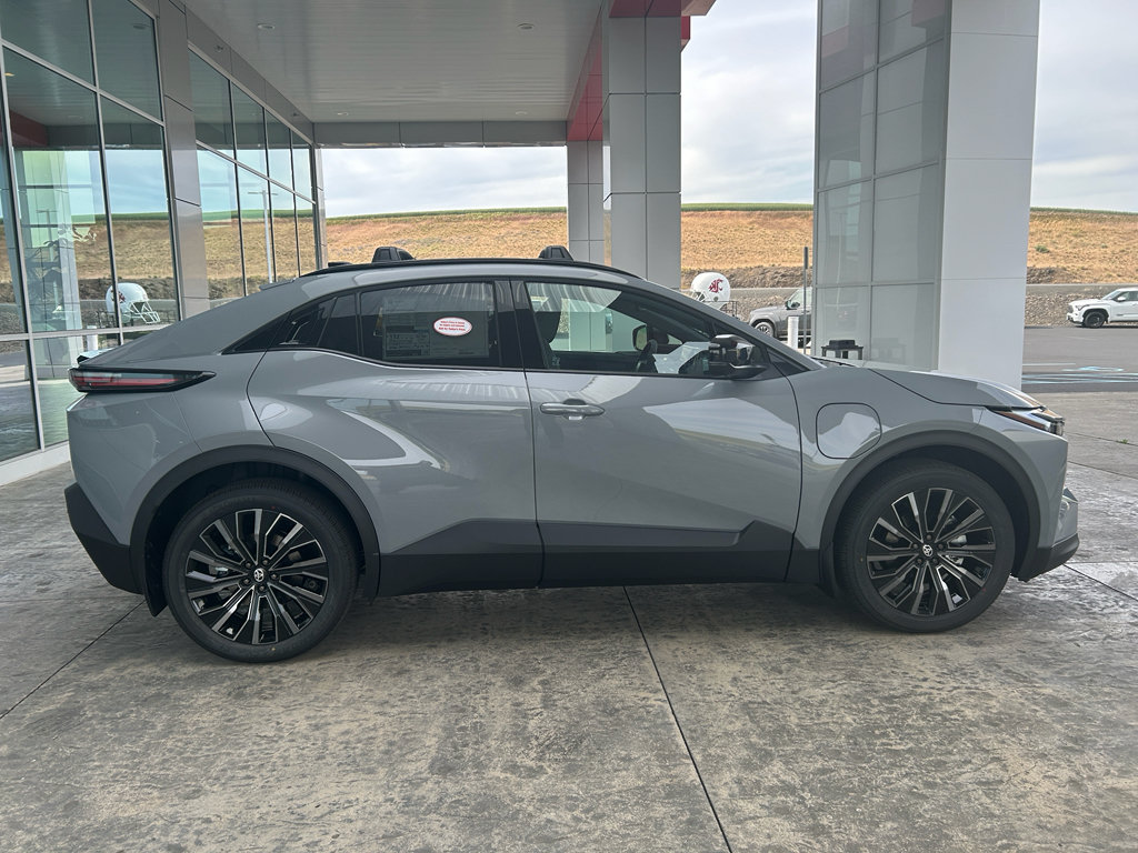 New 2026 Toyota C-HR AWD/4WD image 10