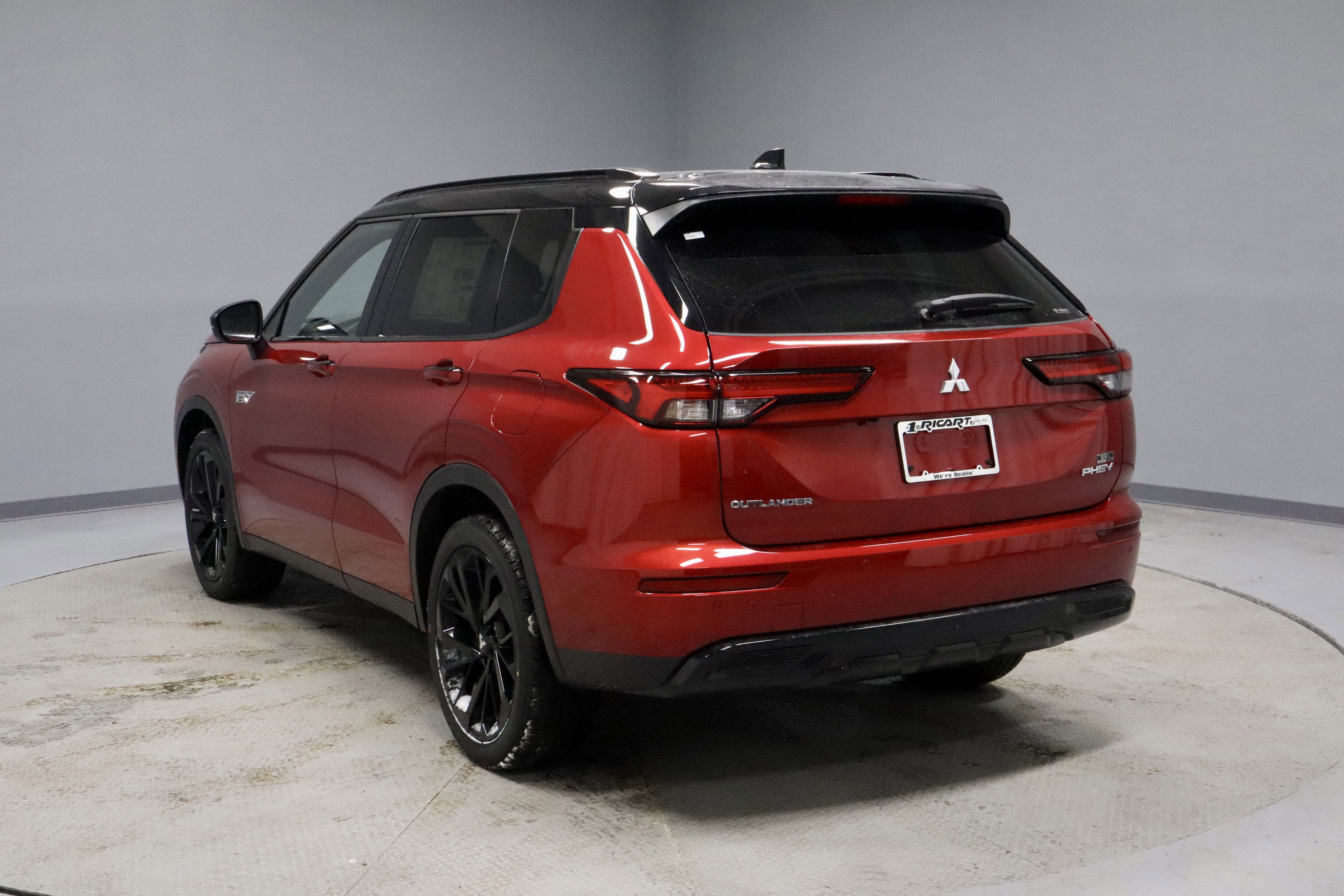 New 2025 Mitsubishi Outlander SEL Black Edition image 6