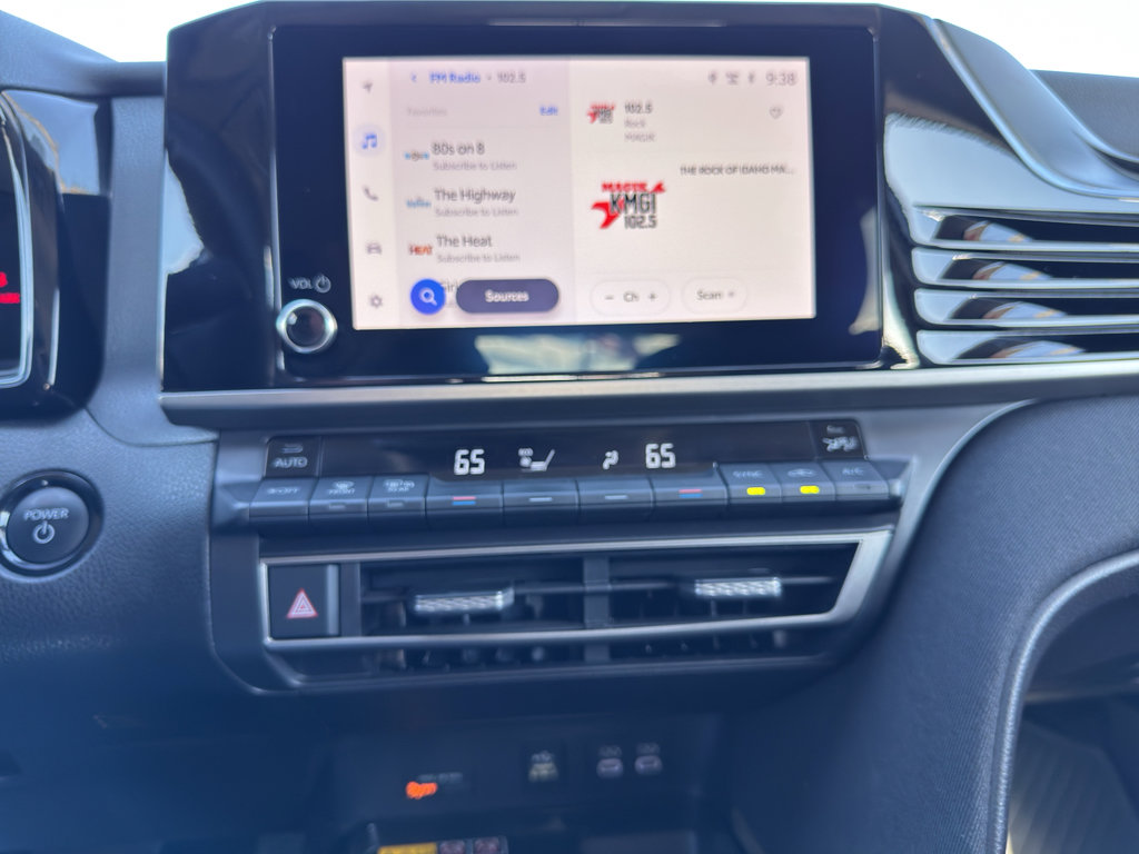 Certified 2025 Toyota Camry LE FWD image 15