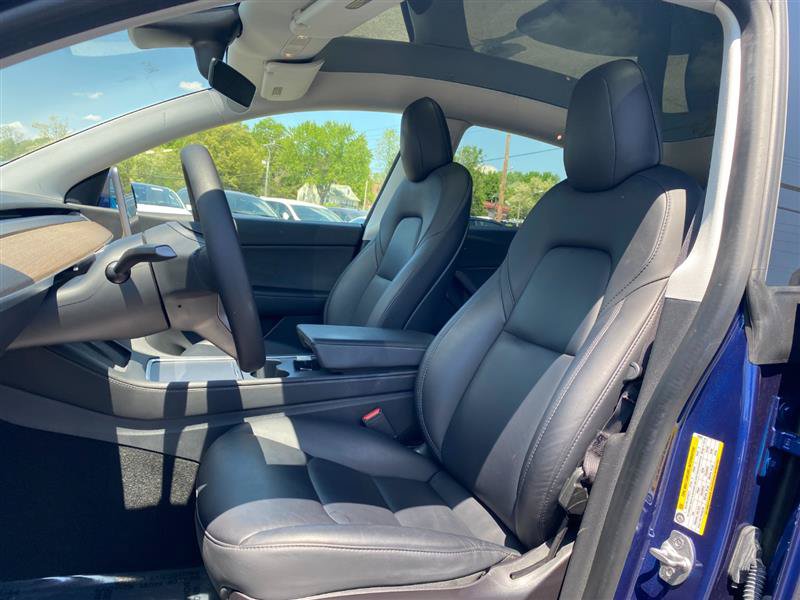 Used 2024 Tesla Model Y Long Range AWD/4WD image 10