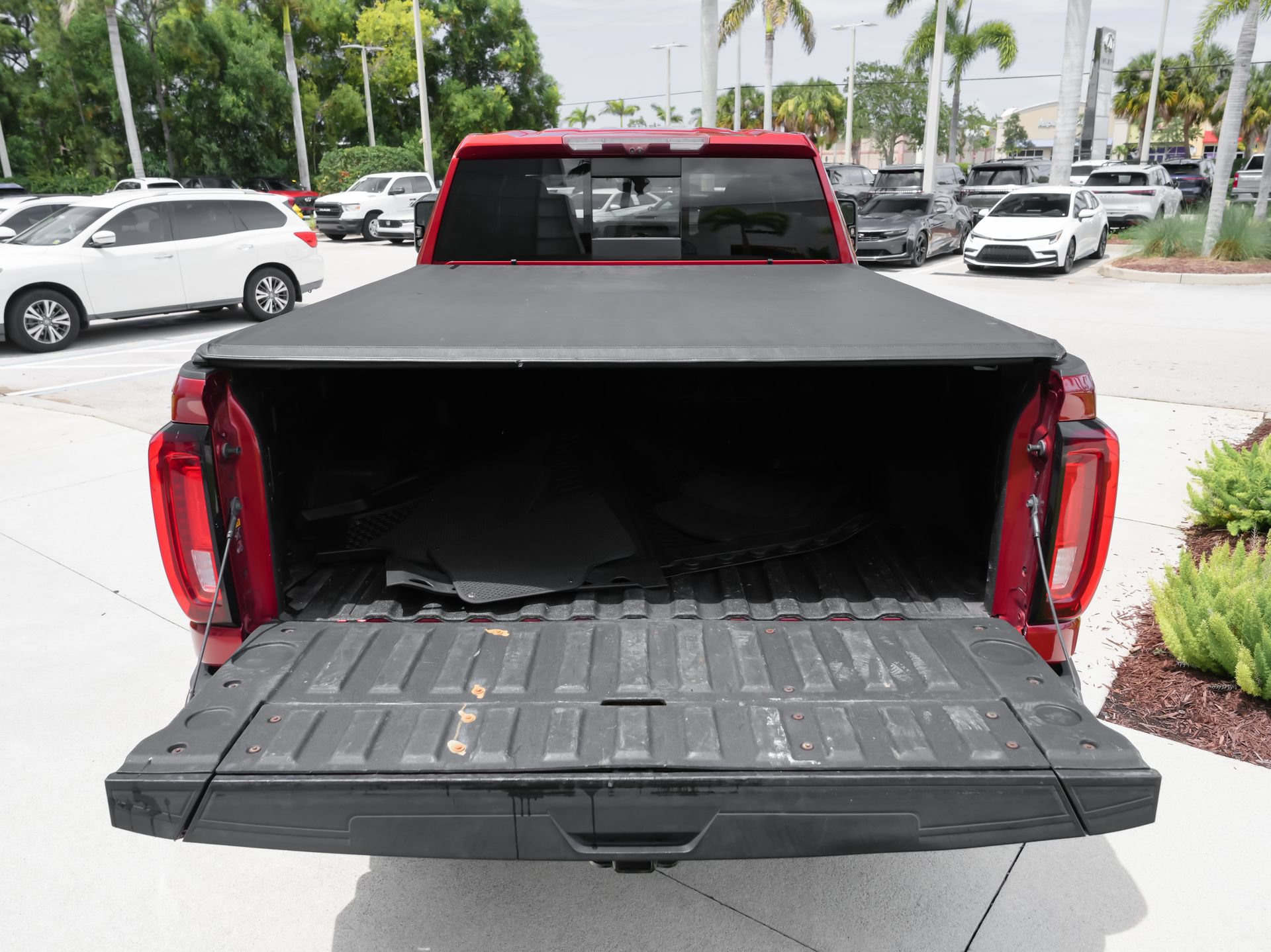 Used 2021 GMC Sierra 2500 AT4 w/ AT4 Premium Plus Package AWD/4WD image 44