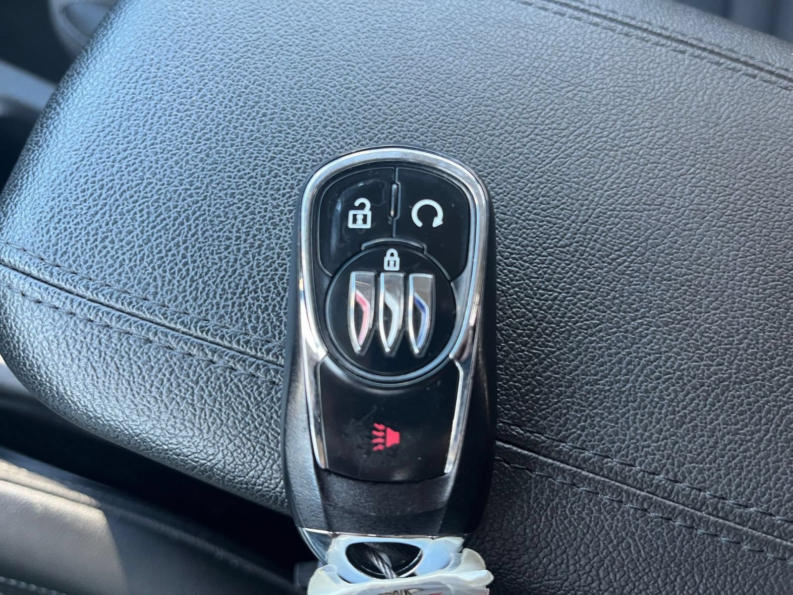 Used 2025 Buick Encore GX Preferred FWD image 21