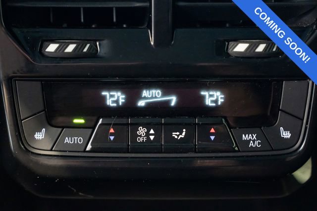 Used 2022 BMW iX xDrive50 w/ Premium Package AWD/4WD image 9