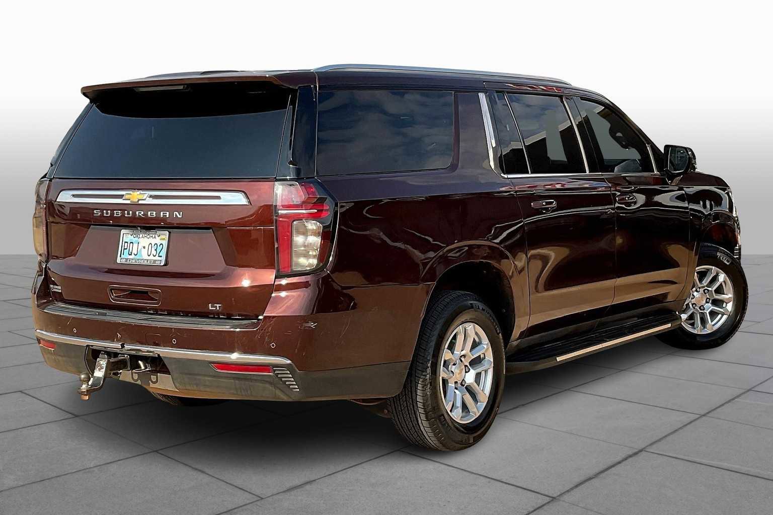 Used 2023 Chevrolet Suburban LT w/ LT Signature Package image 13