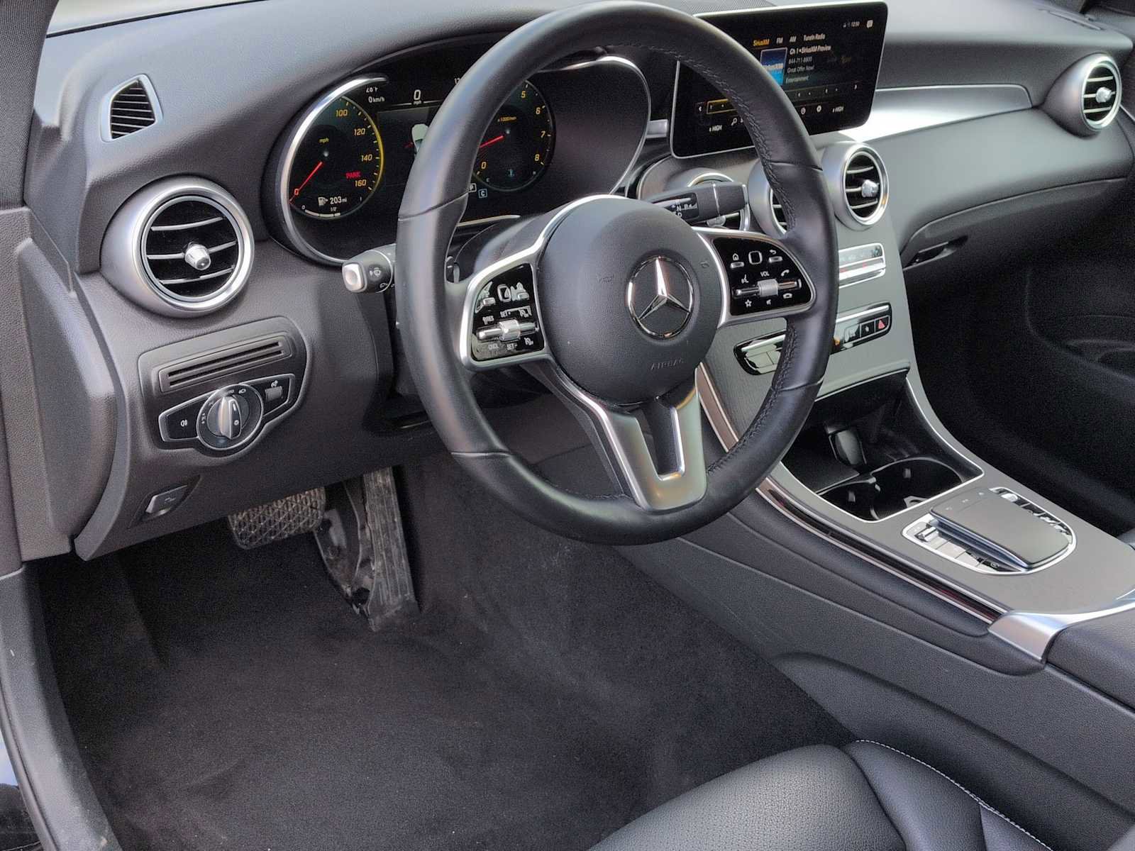 Used 2022 Mercedes-Benz GLC 300 4MATIC image 10