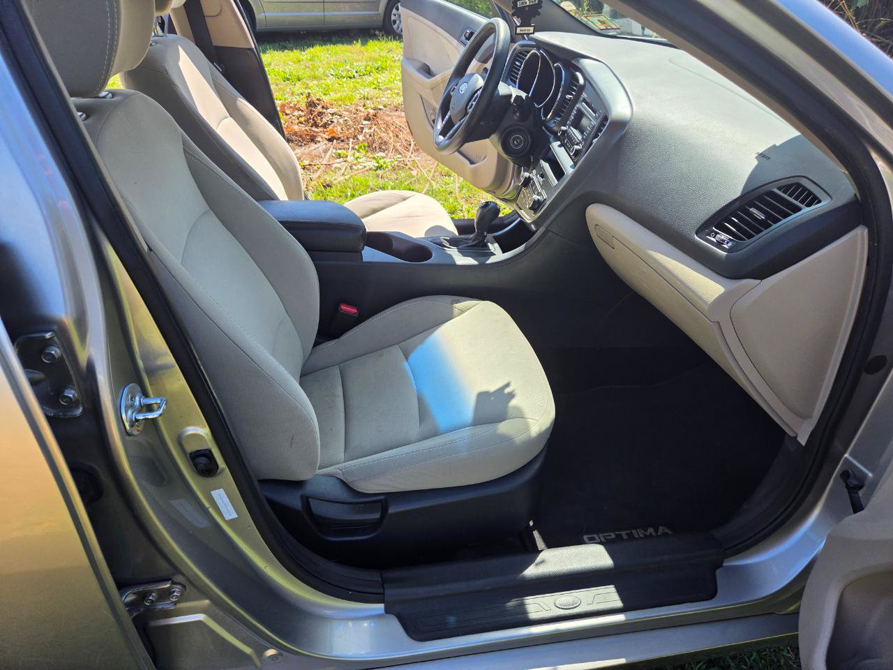 Used 2012 Kia Optima LX w/ Convenience Pkg FWD image 13