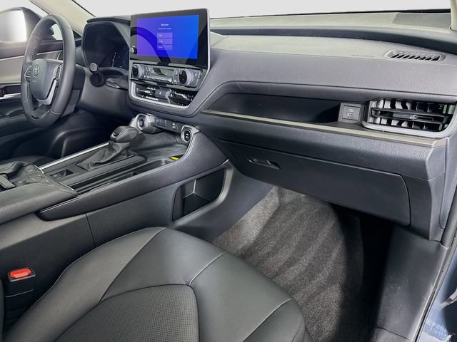 Certified 2024 Toyota Grand Highlander AWD image 30