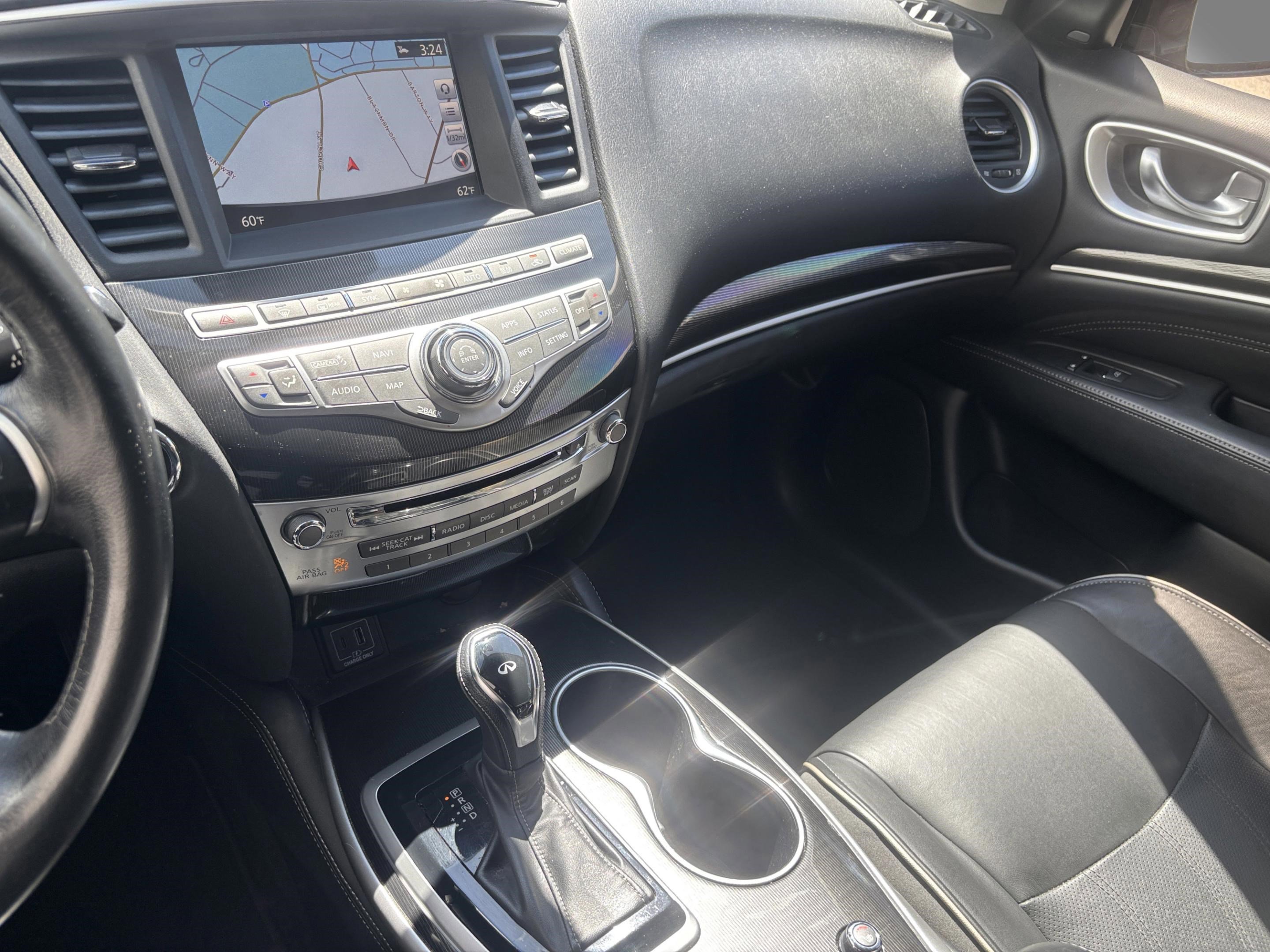 Used 2019 INFINITI QX60 Luxe w/ Essential Package image 11