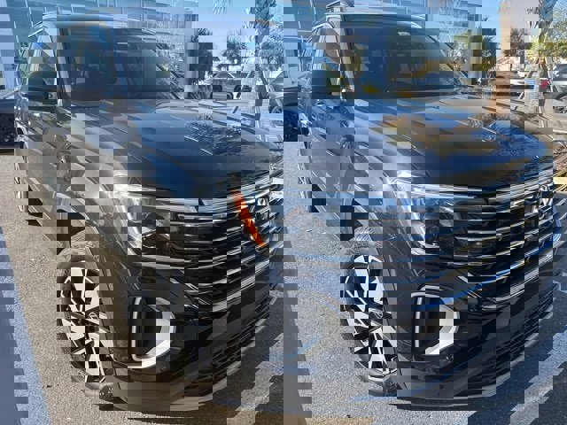 Used 2024 Volkswagen Atlas SE image 1