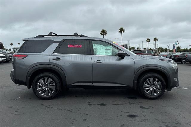New 2025 Nissan Pathfinder SV w/ Cargo Package image 3