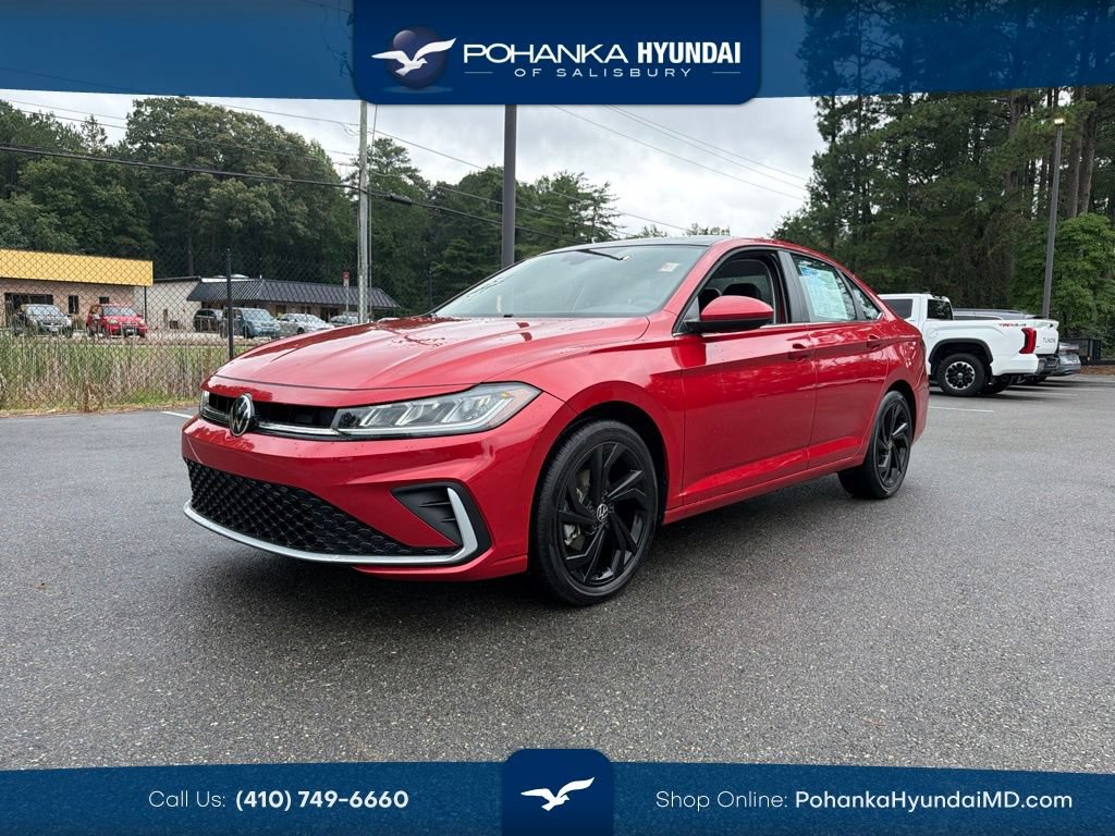 Used 2025 Volkswagen Jetta SE w/ Sunroof Package