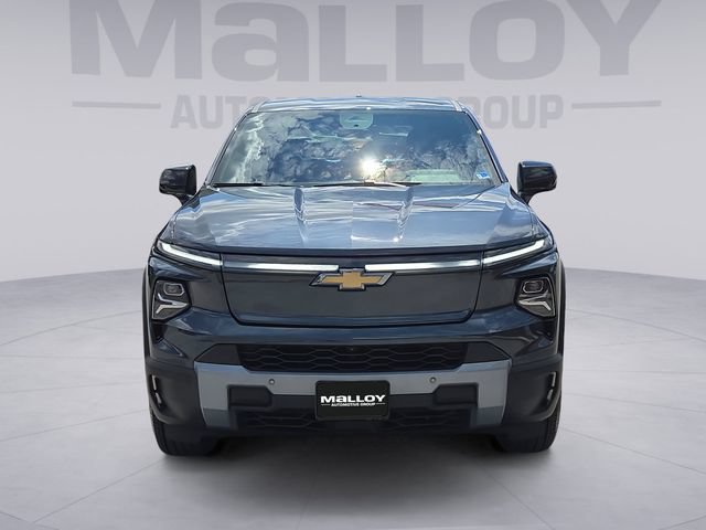 Used 2026 Chevrolet Silverado EV LT AWD/4WD image 8