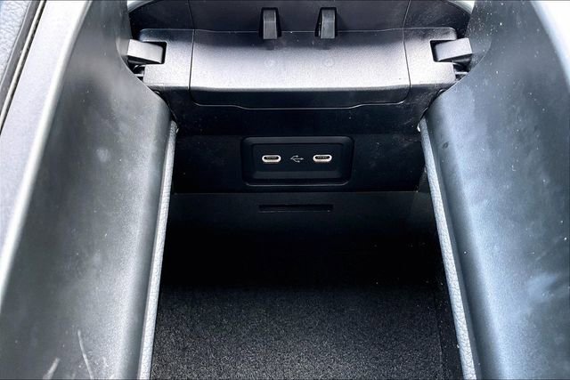 Certified 2023 Mercedes-Benz C 300 4MATIC Sedan image 19