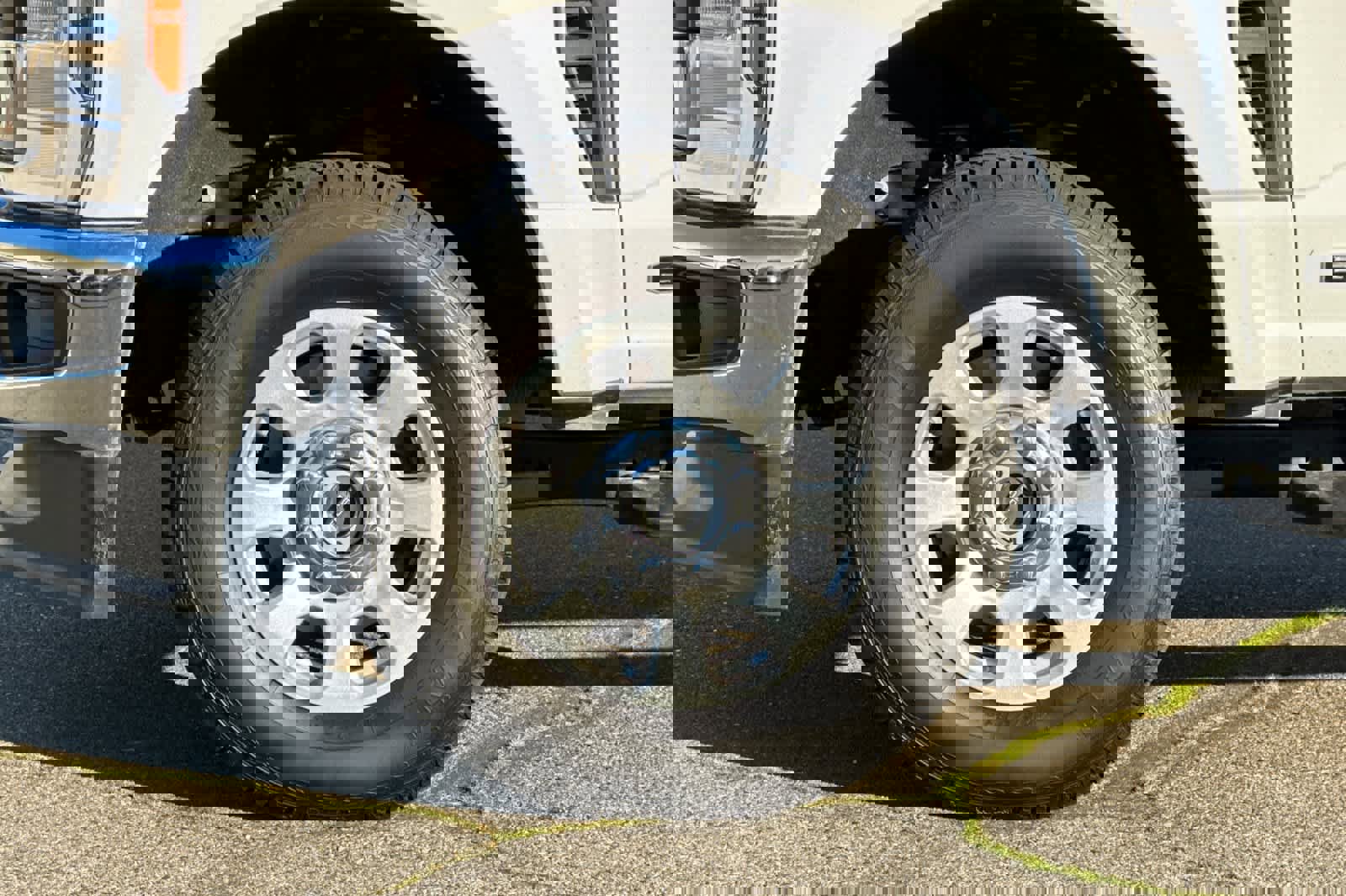 Used 2024 Ford F250 XLT w/ FX4 Off-Road Package image 28