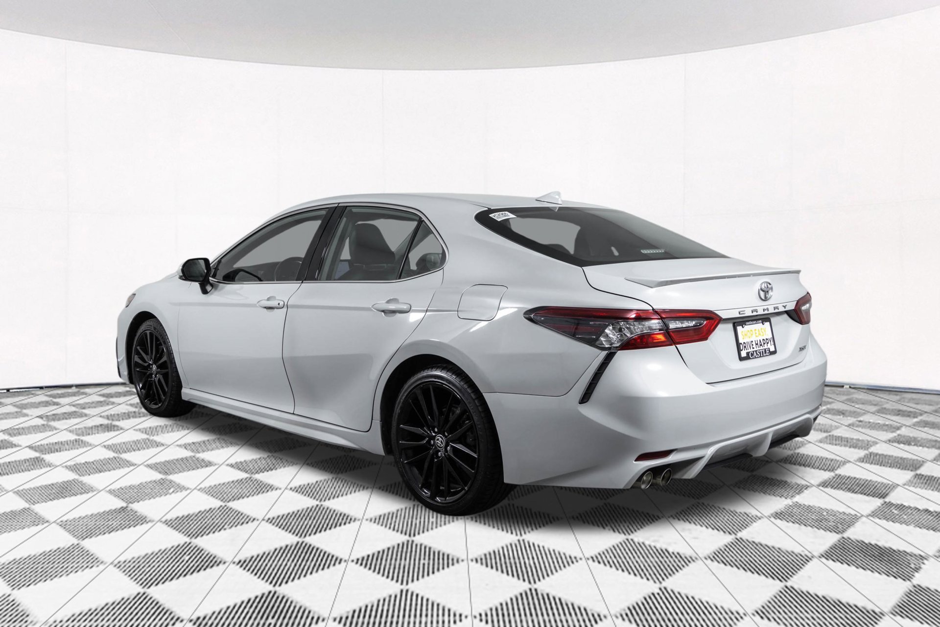 Used 2024 Toyota Camry XSE FWD image 16