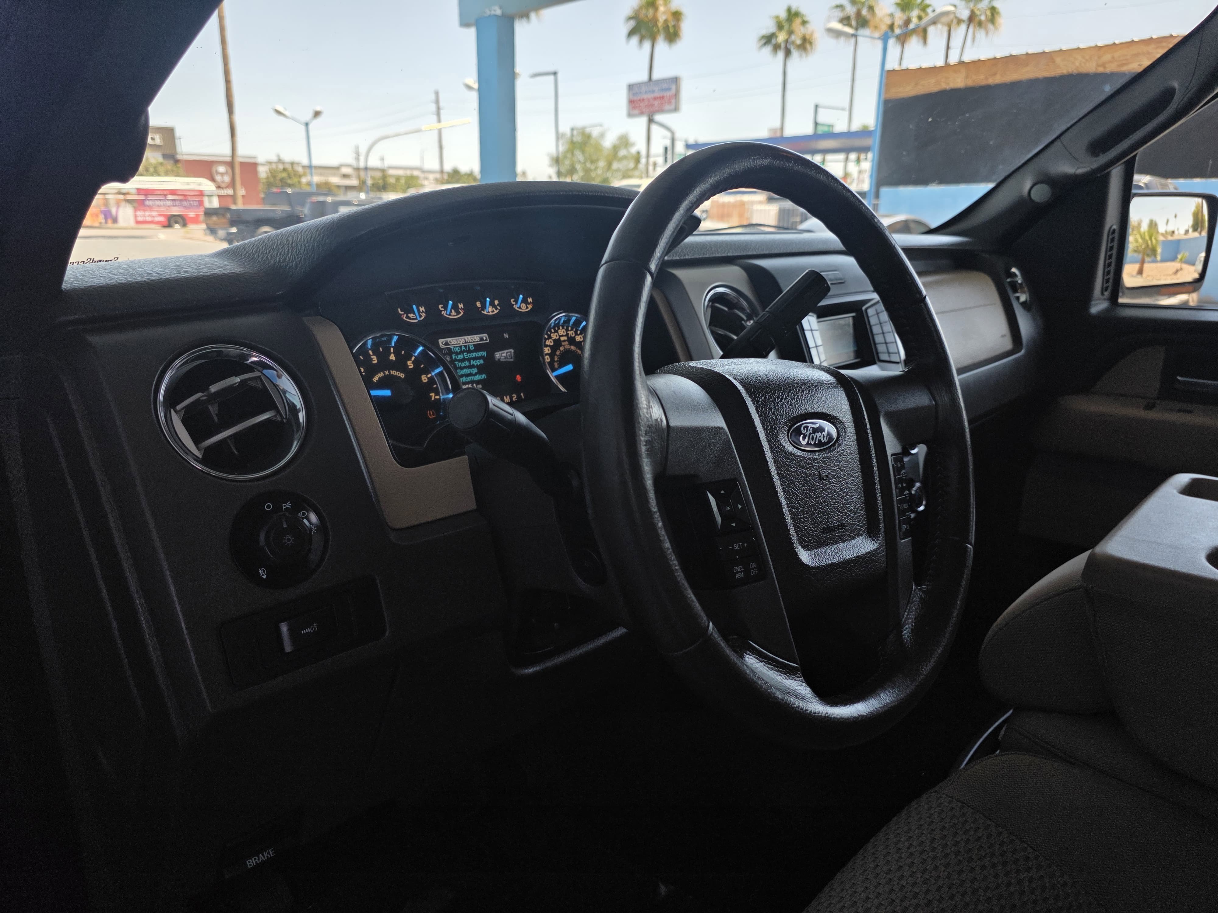 Used 2013 Ford F150 XLT w/ Luxury Equipment Group AWD/4WD image 11