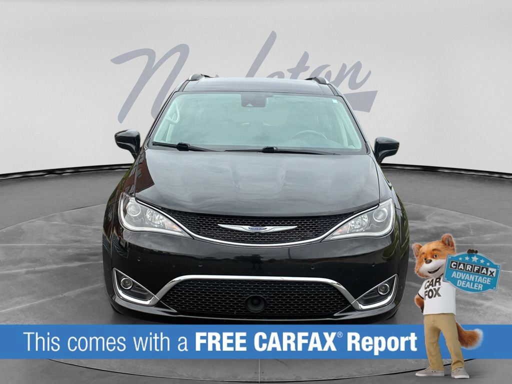 Used 2020 Chrysler Pacifica Touring-L Plus w/ Tire & Wheel Group FWD image 2