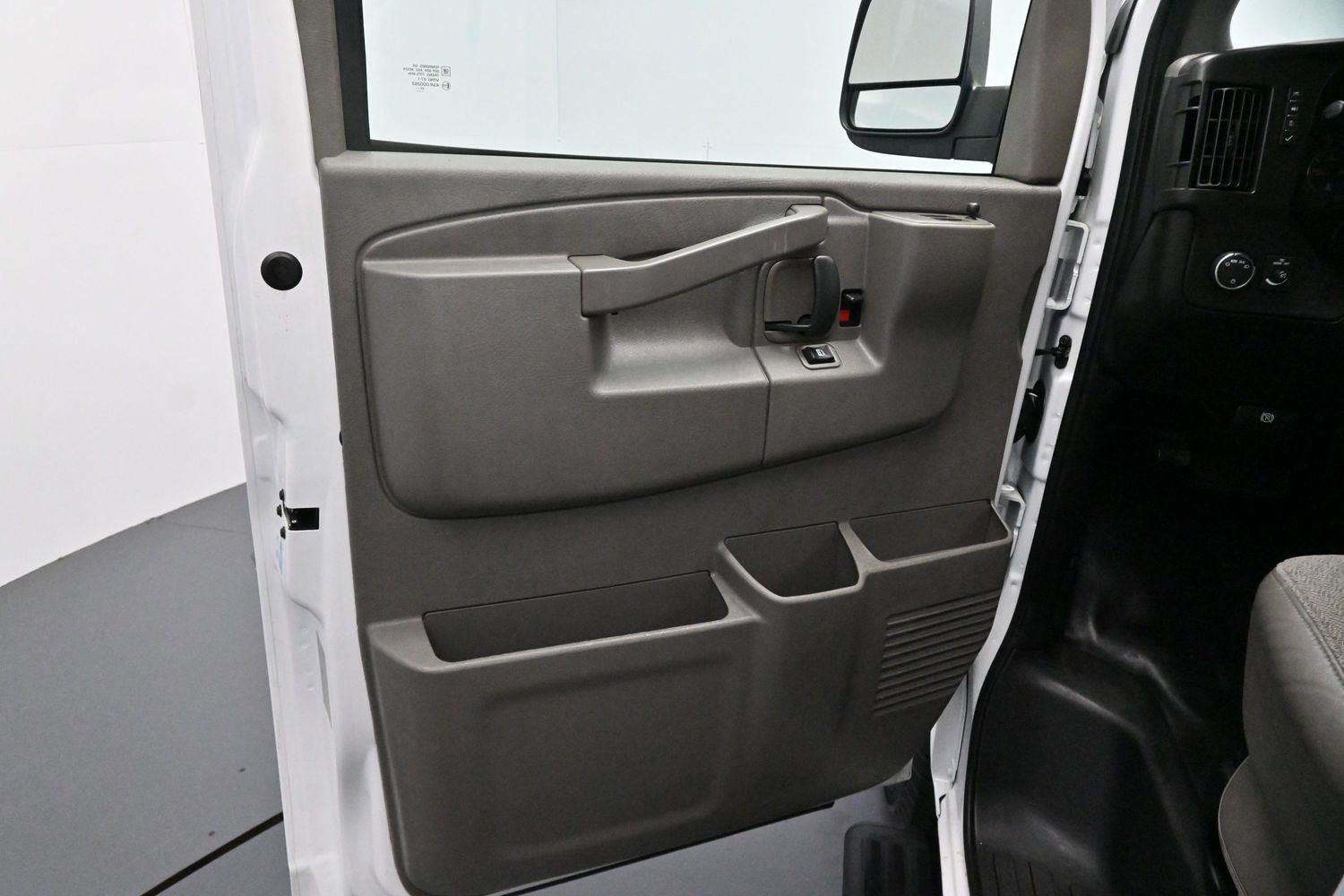 Used 2023 Chevrolet Express 2500 w/ Driver Convenience Package RWD image 9