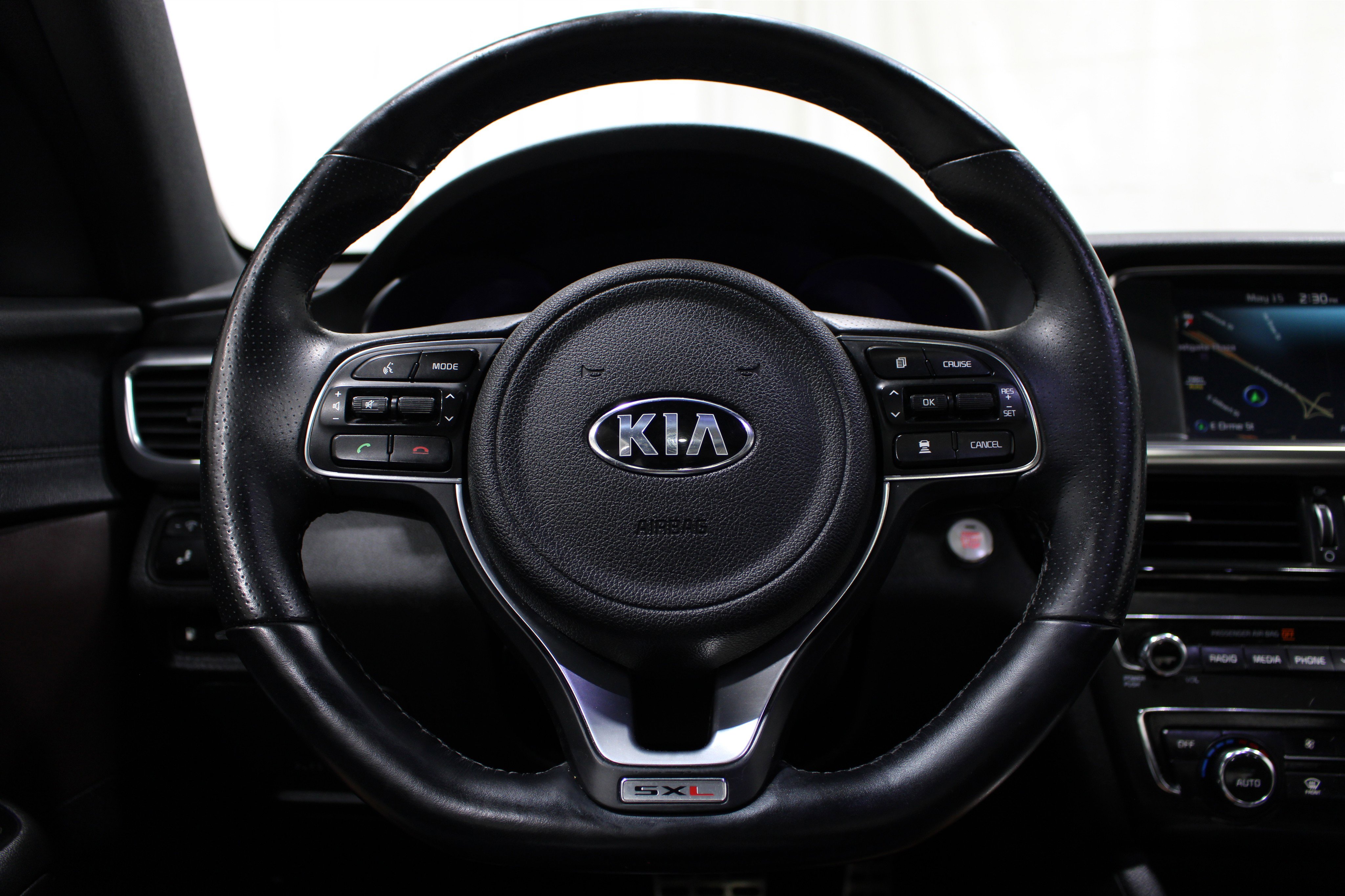 Used 2016 Kia Optima SX w/ Chrome Wheel Package FWD image 10